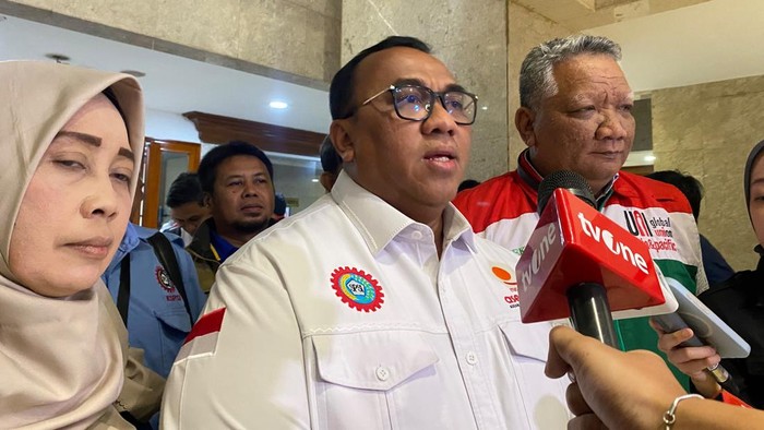 Koalisi Buruh Desak DPR Atur Pesangon, Singgung Investor Kabur