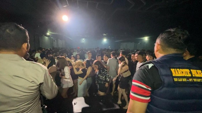 Vape Narkoba Terungkap, Helen's Night Mart Medan Langsung Disegel Polisi