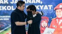 Seskab Teddy Dorong Anak Putus Sekolah Berani Bermimpi di Sekolah Rakyat
