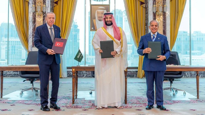 Turki Dorong Mesir Gabung Pakta Pertahanan Mekkah