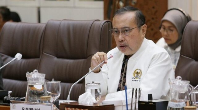 ISPA Capai 165.000 Kasus, DPR Desak Kemenkes Turun