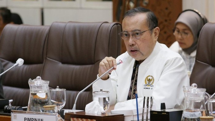 ISPA Capai 165.000 Kasus, DPR Desak Kemenkes Turun