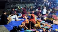 warga-desa-beristirahat-di-tenda-darurat-setelah-mengungsi-ke-perbukitan-menyusul-gempa-bumi-yang-terasa-di-sikka-indonesia-mi-1786844822680_169 Kondisi Terkini Warga Bertahan di Tenda, Gempa Susulan Guncang NTT, Terbaru M 5,2,