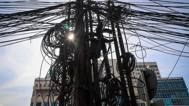 Penataan Kabel Gatot Subroto Dimulai Pekan Ini