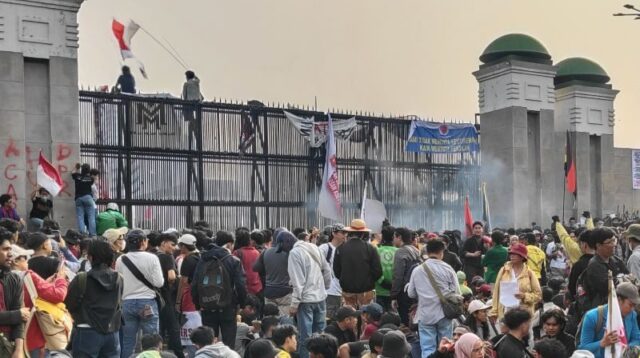 49 Tersangka Kerusuhan DPR Ditangani Polda Metro