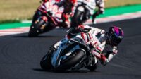 Martin Kunci Pole, Marquez Tempel Ketat di Austria