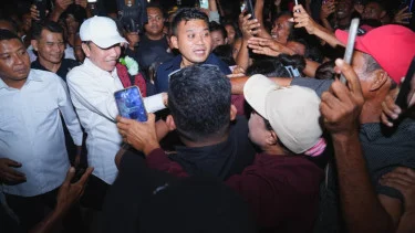 Jokowi Bermalam di Posko Penyintas Gempa Palue