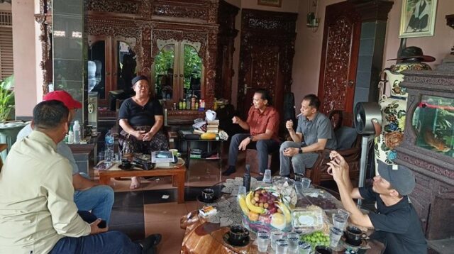 Diduga Hina Nabi, Majelis Abah Setu Digeruduk Massa, Polisi Turun Tangan