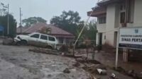 Banjir Bandang Terjang Arosuka, Kantor Bupati Solok hingga Rumah Warga Terdampak
