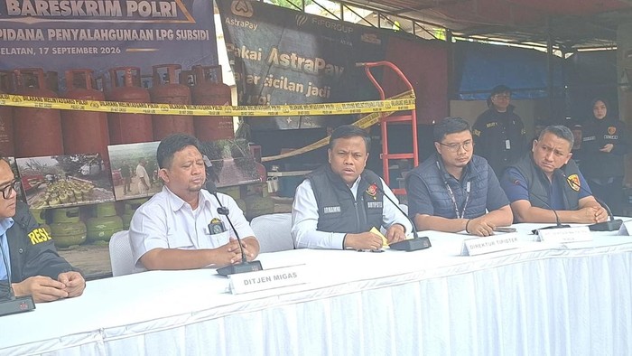 Bareskrim Bongkar Gas Oplosan di Tangsel