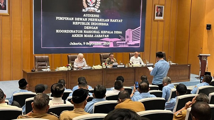 Koordinator Kepala Desa AMJ Sampaikan Aspirasi ke DPR