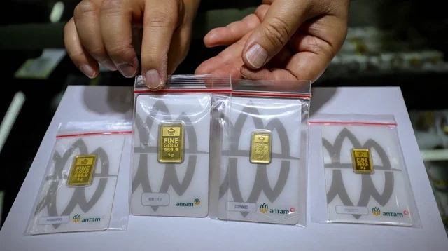 Hari ini Harga Emas Antam Naik Rp15 Ribu