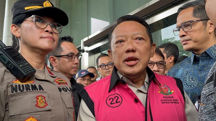 Febrie Adriansyah Resmi Dilimpahkan ke Kejari Jaksel