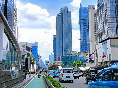 Jakarta Pagi Ini Cerah, Siang Hari Berpotensi Hujan Petir 