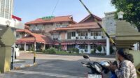 kanwil-bpn-jatim-digeledah-kpk-1790239811448_169 KPK Tinggalkan Kanwil BPN Jatim, Kardus dan Koper Ikut Dibawa