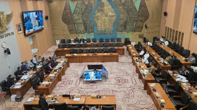 Komisi XII DPR Usir Perwakilan Jababeka di Rapat Limbah
