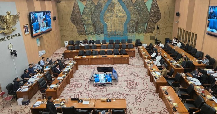 Komisi XII DPR Usir Perwakilan Jababeka di Rapat Limbah