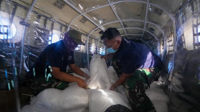 BMKG Perpanjang OMC Atasi Abu Anak Krakatau