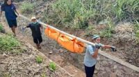 penemuan-mayat-di-kolong-tol-bocimi-sukabumi-1790679443776_169 Misteri Mayat Terbungkus Plastik Gegerkan Warga Sukabumi