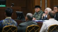 sidang-kasus-kuota-haji-hadirkan-eks-pejabat-kemenag-era-yaqut-1788421217072 Eks Pejabat Kemenag Kembalikan USD 5.000 ke KPK