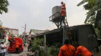 Warga Cilandak Barat Jakarta Selatan Kekurangan Air, BPBD Turun Tangan