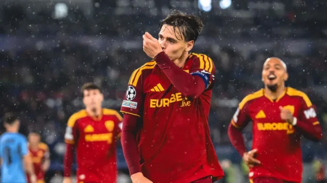 Drama Enam Gol di Olimpico, AS Roma Tekuk Cagliari dan Tembus Tiga Besar