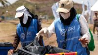 500 Relawan BRI Bersihkan Sampah Usai MotoGP Mandalika
