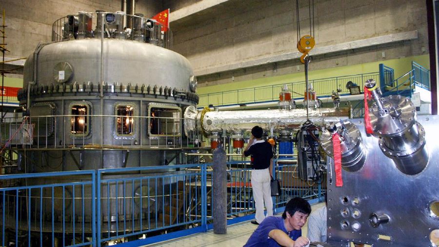 Menjelang Terbitnya “Matahari Buatan” China pada 2027