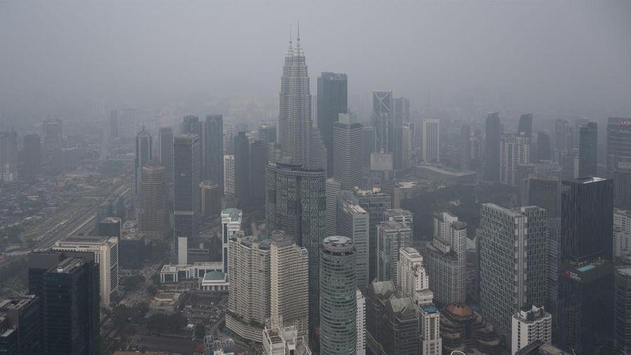 Asap Karhutla Kepung Negeri Jiran, Kuala Lumpur Berselimut Kabut