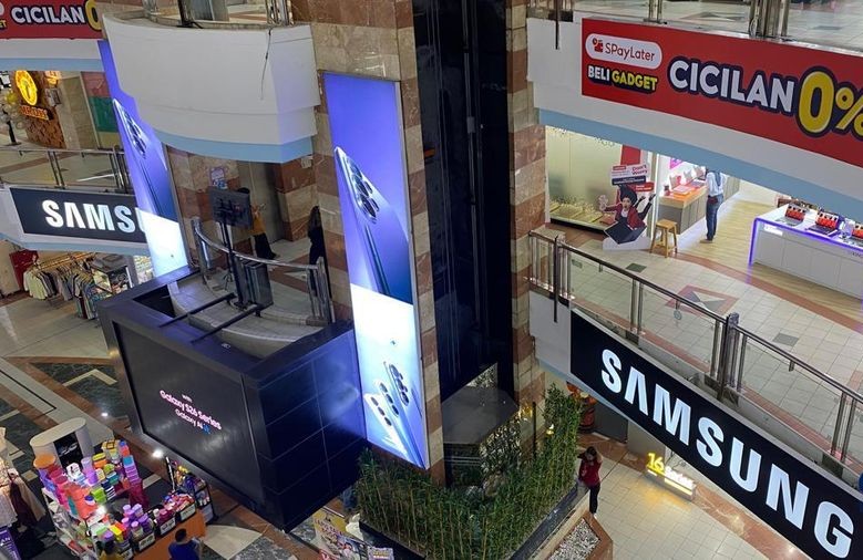 HP Lipat Makin Dilirik, Smartphone Biasa Terancam Ditinggalkan?