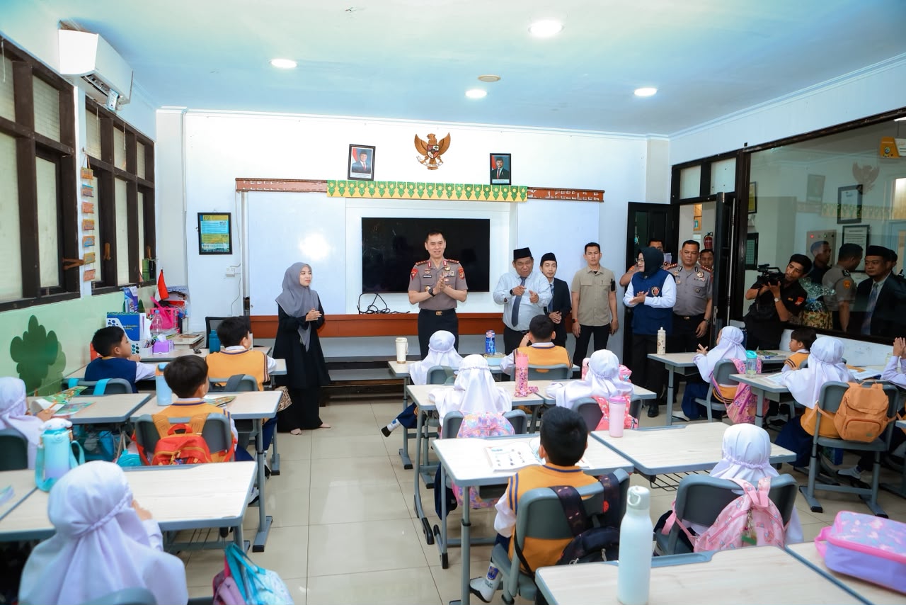 Polda Metro Ajak Siswa Kuasai Teknologi Sejak Dini