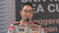 kapolri-jenderal-suyudi-ario-seto-menyampaikan-pengungkapan-laboratorium-rahasia-clandestine-lab-narkotika-terbesar-di-indones-1792745966967_169 Kapolri Hentikan Rilis Lab Sabu Saat Azan dan Ikamah