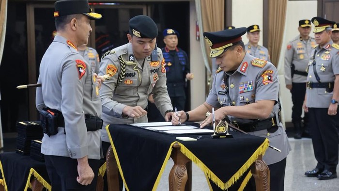 Resmi Jabat Kabaharkam Polri, Herry Heryawan Tegaskan Komitmen Pengabdian