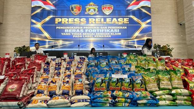 Bareskrim Usut Beras Fortifikasi Tak Sesuai Label, 6,4 Ton Disita