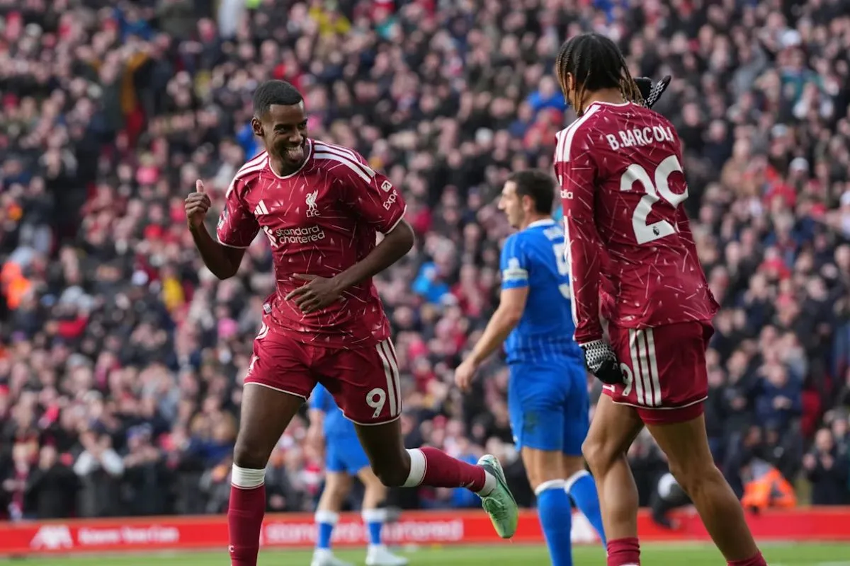 Anfield Bergemuruh: Liverpool Bungkam Brighton 2-0