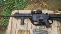 TNI Temukan Senjata Caracal dan 17 Peluru di Gua Maybrat