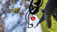 TNI AU Kerahkan 5 Helikopter Padamkan Karhutla di Ciremai hingga IKN