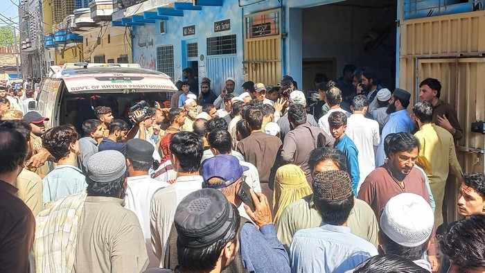 Tragedi Atap Sekolah Ambruk di Pakistan: 33 Orang Tewas, Struktur Bangunan Diselidiki